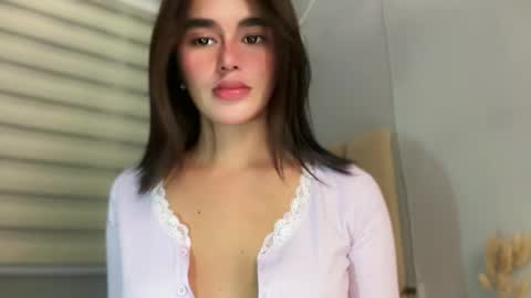 Snapshot of annedee_ chatting on 12-16-25, 04:56 Kim online show from 12-16-25, 04:56