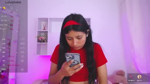 Snapshot of anni99_ chatting on 12-11-24, 02:54 Anni online show from 12-11-24, 02:54