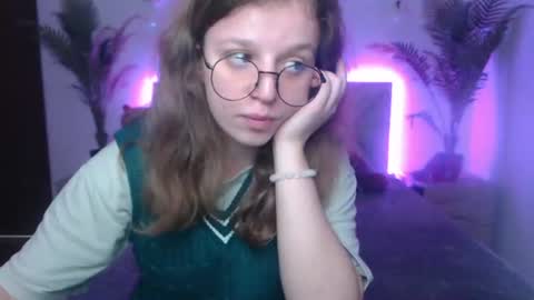 Snapshot of annibrownss chatting on 07-21-26, 06:05 Anni online show from 07-21-26, 06:05