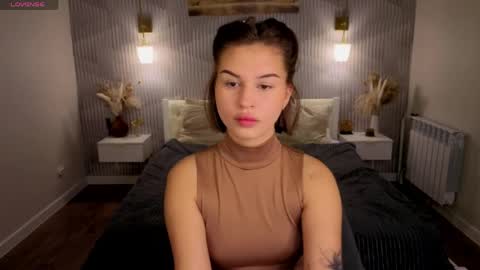 annie kitss online show from 05-20-26, 01:23