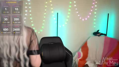 Annie May   online show from 04-06-26, 01:12