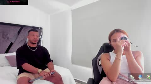 Snapshot of annieandstefan chatting on 04-20-26, 01:47 Annie and Stefan online show from 04-20-26, 01:47