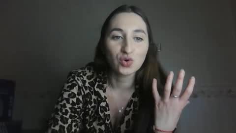 AnnieMarilyn online show from 11-22-25, 09:58