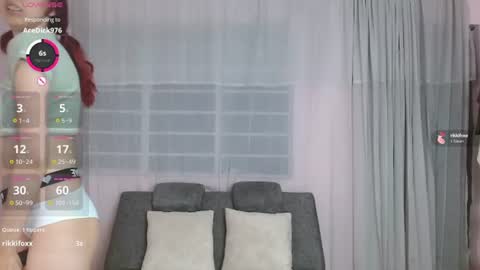 Snapshot of anniesparkle chatting on 07-17-26, 12:39 Annie Sparkle online show from 07-17-26, 12:39