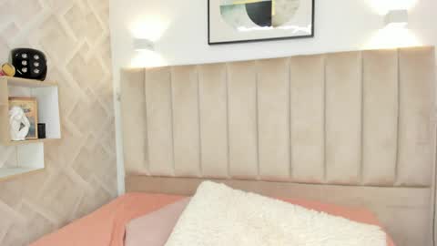 Annie Queen online show from 03-28-26, 03:50