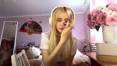 Hello my name is Kate online show from 05-01-26, 07:35