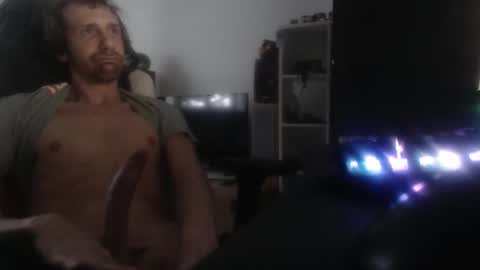 LoyalDog online show from 01-16-26, 01:04