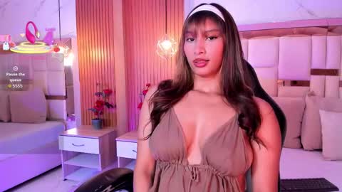 Snapshot of anny_taylorr_ chatting on 02-04-26, 05:08 Anny online show from 02-04-26, 05:08