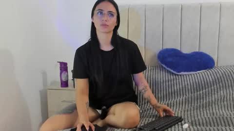 Anny online show from 03-02-26, 10:16