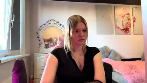 annyvibess online show from 06-16-26, 04:31