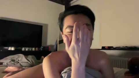 asiantwinkboy online show from 12-16-24, 05:17