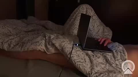 Snapshot of anotherwhat chatting on 03-11-25, 08:09 REAL FEEL 2024 online show from 03-11-25, 08:09