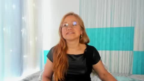 Snapshot of anthonela_mature_ chatting on 06-30-26, 04:52 anthonela_mature_ online show from 06-30-26, 04:52
