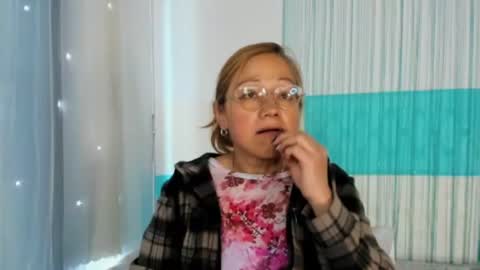 Snapshot of anthonela_mature_ chatting on 07-10-26, 10:34 anthonela_mature_ online show from 07-10-26, 10:34