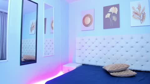 Antonella online show from 12-28-24, 03:47