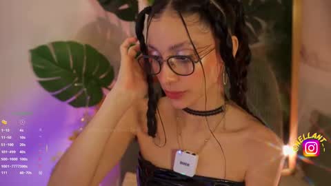 Nell. online show from 03-08-26, 02:59