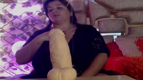 Snapshot of antonellahill_ chatting on 05-31-26, 12:08 Antonella GTM- 5 1800 0300am online show from 05-31-26, 12:08
