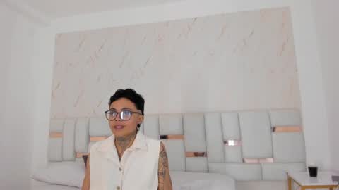 antony_d_ossa online show from 04-12-26, 05:45