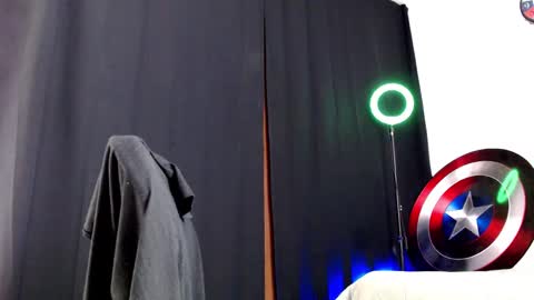 Instagram miguelangel1802  online show from 01-10-26, 03:30