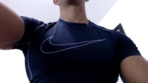 Instagram miguelangel1802  online show from 03-25-26, 03:23