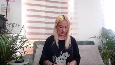 Antonia online show from 02-28-26, 07:04