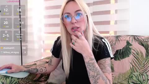 Antonia online show from 05-26-26, 07:21