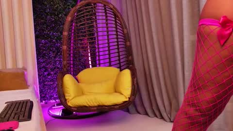 Anya online show from 10-03-25, 06:27