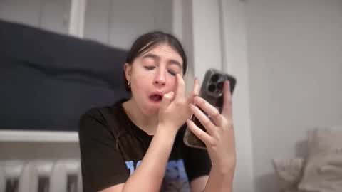 aphr0dite22 online show from 03-03-26, 06:03