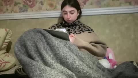 aphr0dite22 online show from 04-14-26, 03:29