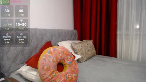 Sarah online show from 04-11-26, 07:45