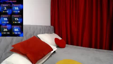 Snapshot of aphrodite32 chatting on 07-02-26, 03:17 Sarah online show from 07-02-26, 03:17