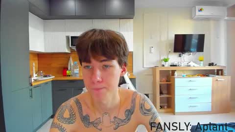 Snapshot of aplant_ chatting on 03-22-26, 04:05 aplant_ online show from 03-22-26, 04:05