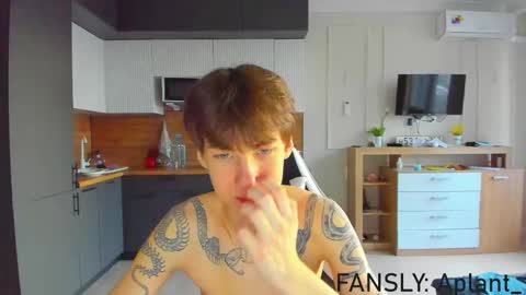 Snapshot of aplant_ chatting on 03-28-26, 04:12 aplant_ online show from 03-28-26, 04:12