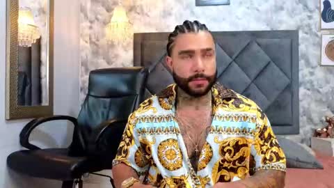 Apolo online show from 09-08-25, 08:41