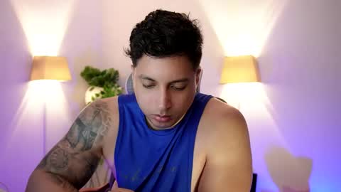Snapshot of appolo_allen chatting on 04-21-26, 02:26 insta appolo master online show from 04-21-26, 02:26