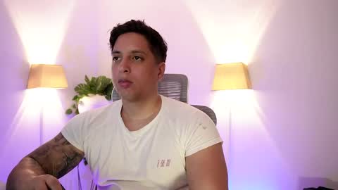 Snapshot of appolo_allen chatting on 04-27-26, 01:47 insta appolo master online show from 04-27-26, 01:47