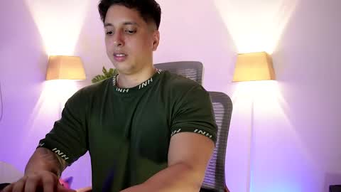 Snapshot of appolo_allen chatting on 05-08-26, 12:05 insta appolo master online show from 05-08-26, 12:05