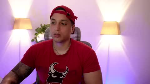 Snapshot of appolo_allen chatting on 05-19-26, 09:43 insta appolo master online show from 05-19-26, 09:43
