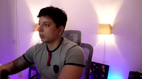 Snapshot of appolo_allen chatting on 07-15-26, 11:43 insta appolo master online show from 07-15-26, 11:43