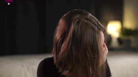 Snapshot of approche_toi_petite chatting on 02-04-26, 12:44 Meghan online show from 02-04-26, 12:44