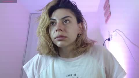 Snapshot of april_dumont5 chatting on 07-18-26, 10:30 April Dumont online show from 07-18-26, 10:30