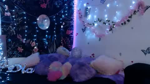 Snapshot of april_l6 chatting on 02-06-26, 12:04 april_l6 online show from 02-06-26, 12:04