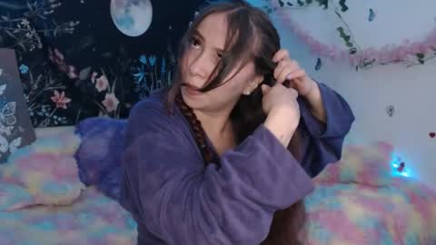 Snapshot of april_l6 chatting on 04-11-26, 01:21 april_l6 online show from 04-11-26, 01:21