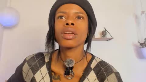 Snapshot of aprillebony319262 chatting on 03-21-26, 11:48 aprillebony319262 online show from 03-21-26, 11:48