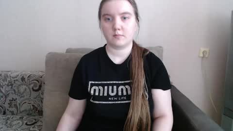 Josefin online show from 04-10-26, 07:57