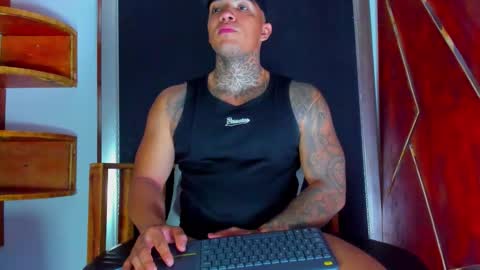 Snapshot of aquiles_elpapi chatting on 03-19-26, 05:11 AquilesElpapi online show from 03-19-26, 05:11