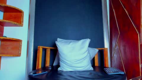 Snapshot of aquiles_elpapi chatting on 03-30-26, 01:39 AquilesElpapi online show from 03-30-26, 01:39