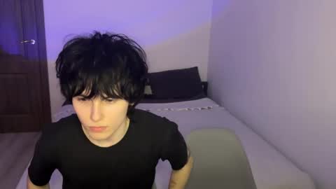 Snapshot of ar1zze chatting on 04-06-26, 05:25 zik and kris online show from 04-06-26, 05:25