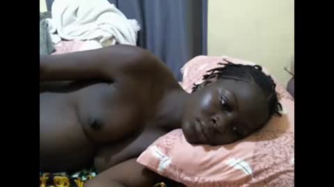 Snapshot of ara_bellah chatting on 12-25-24, 09:45 ara bellah online show from 12-25-24, 09:45