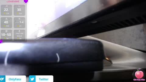 Snapshot of arabella9619 chatting on 05-31-26, 06:09 arabella9619 online show from 05-31-26, 06:09